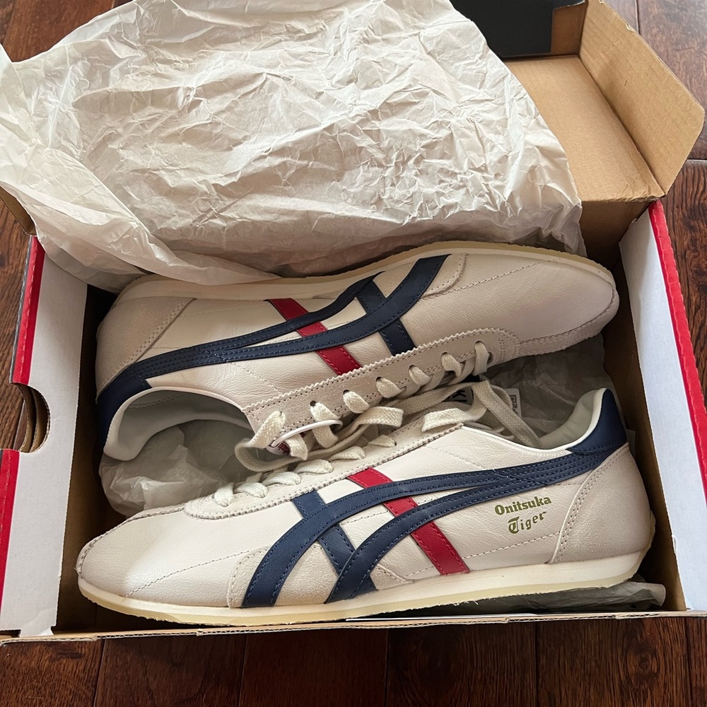 NWT Onitsuka Tiger Runspark Size Mens 9 US